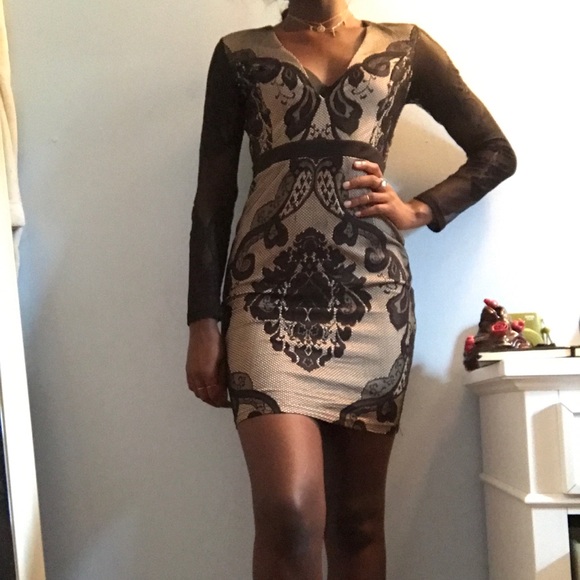 LACE BODYCON DRESS - Picture 6 of 6